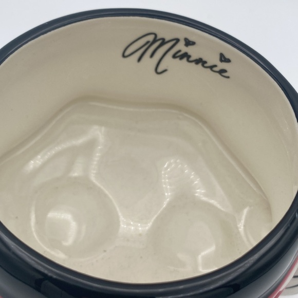 Authentic Disney Theme Parks Minnie Mouse coffee cocoa tea mug cup - Picture 3 of 9